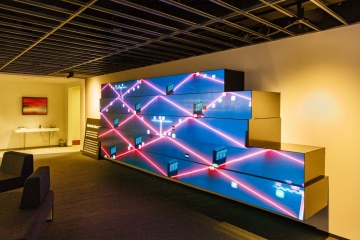 PixelFLEX Tells the Story of the Internet with Hyperquake PixelFLEX Tells the Story of the Internet with Hyperquake (video installation)